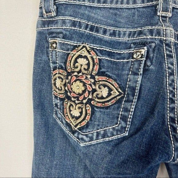 Miss Me Dark Wash Baroque Cross Embellished Straight Leg Jeans 25 - Picture 3 of 6